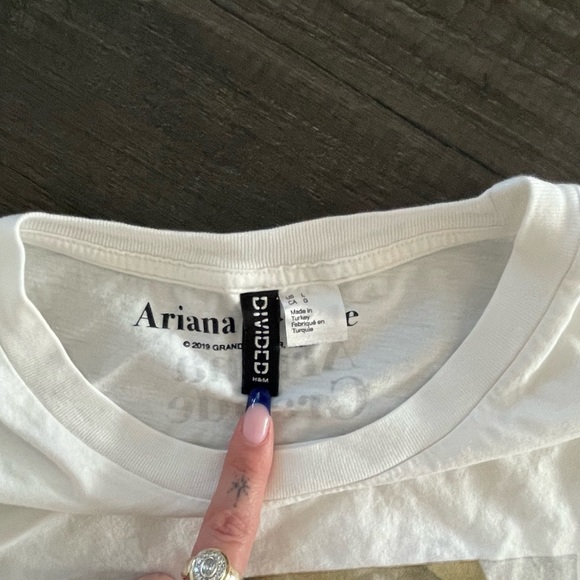 Women’s oversized t-shirt - Picture 3 of 3